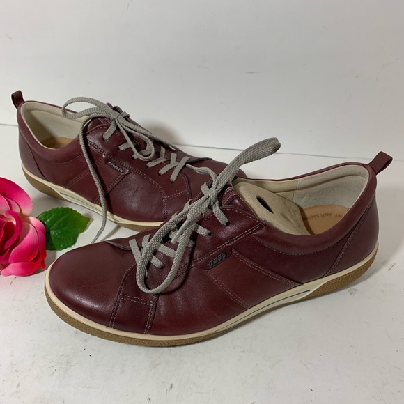 ecco women's oxfords